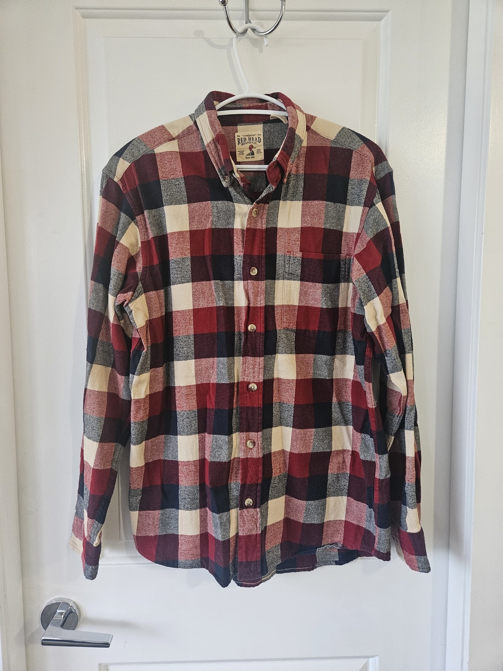 RedHead Men's Flannel Red and Cream Plaid Button-Down Shirt Size Medium